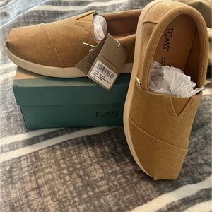 Brand new with tags Toms alpargata shoe